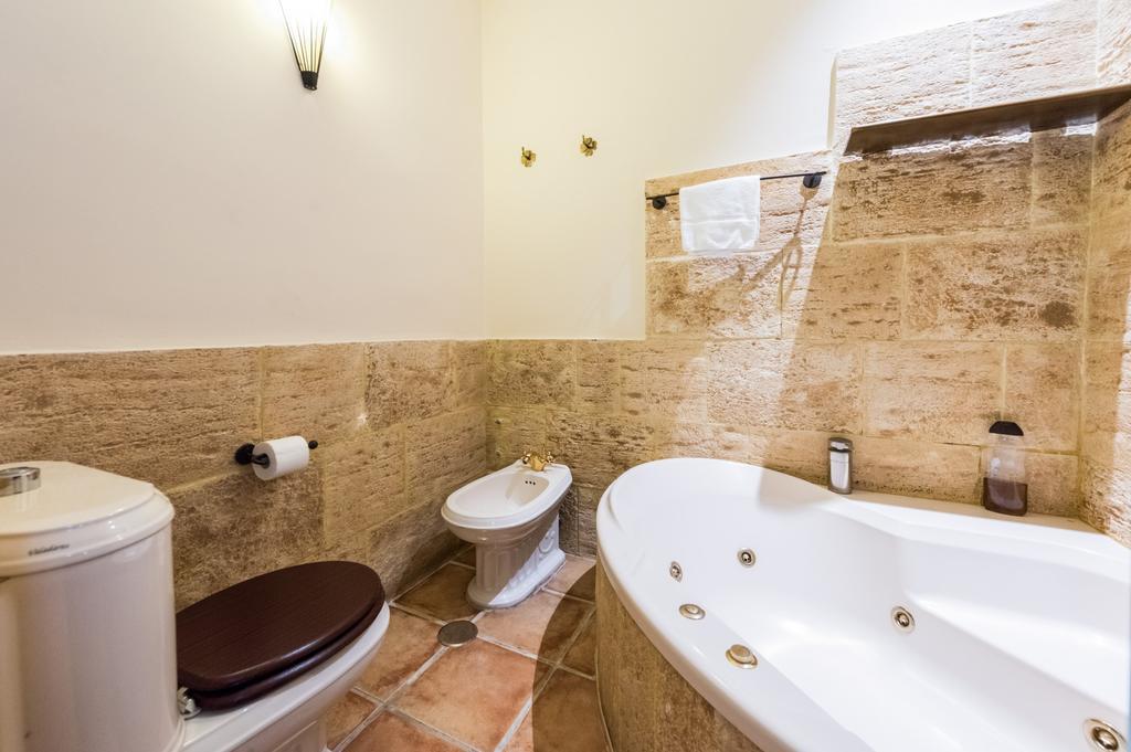 Downtown Jacuzzi Διαμέρισμα Μαδρίτη Εξωτερικό φωτογραφία